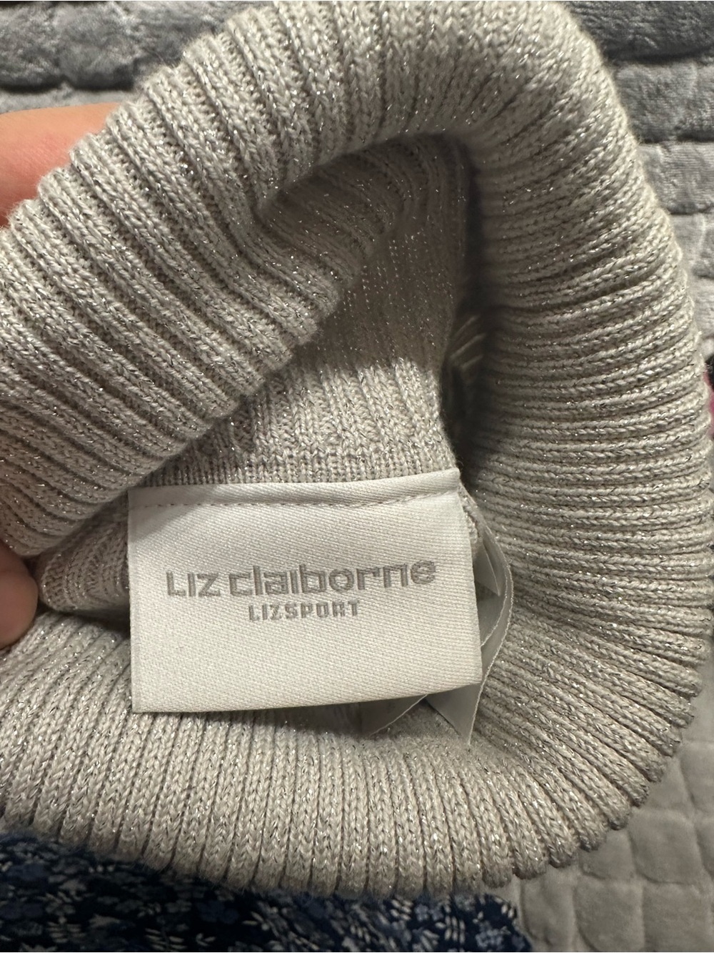 Liz Claiborne Light Gray Turtleneck Sweater - Picture 2 of 3